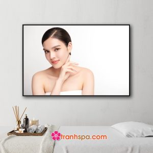 Bức tranh spa cô gái trẻ trung xinh đẹp với nước da trắng mịn