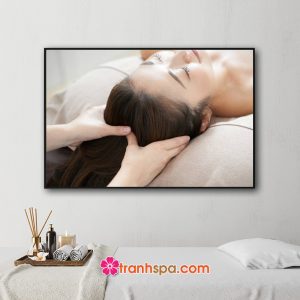 Mẫu tranh spa đẹp hình ảnh cô gái đẹp nằm thư giãn